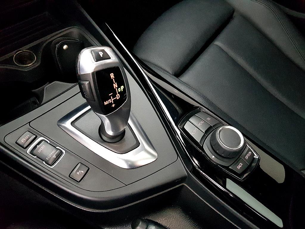 BMW 1 series 2016 Gris - Importación desde Corea - HF Imports Iquique - Foto 14