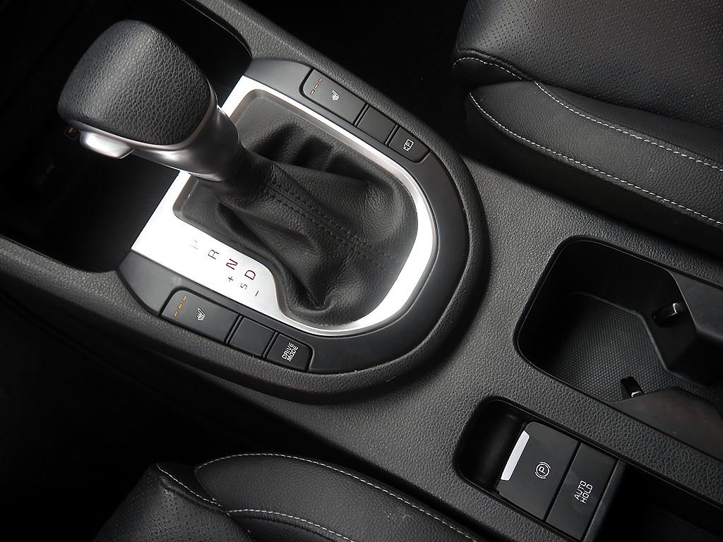 KIA K3 2022 Blanco - Importación desde Corea - HF Imports Iquique - Foto 13