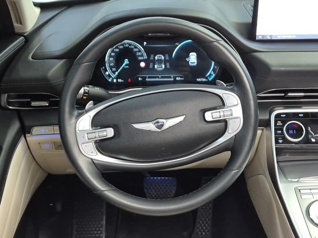 Genesis GV80 - Vista 9