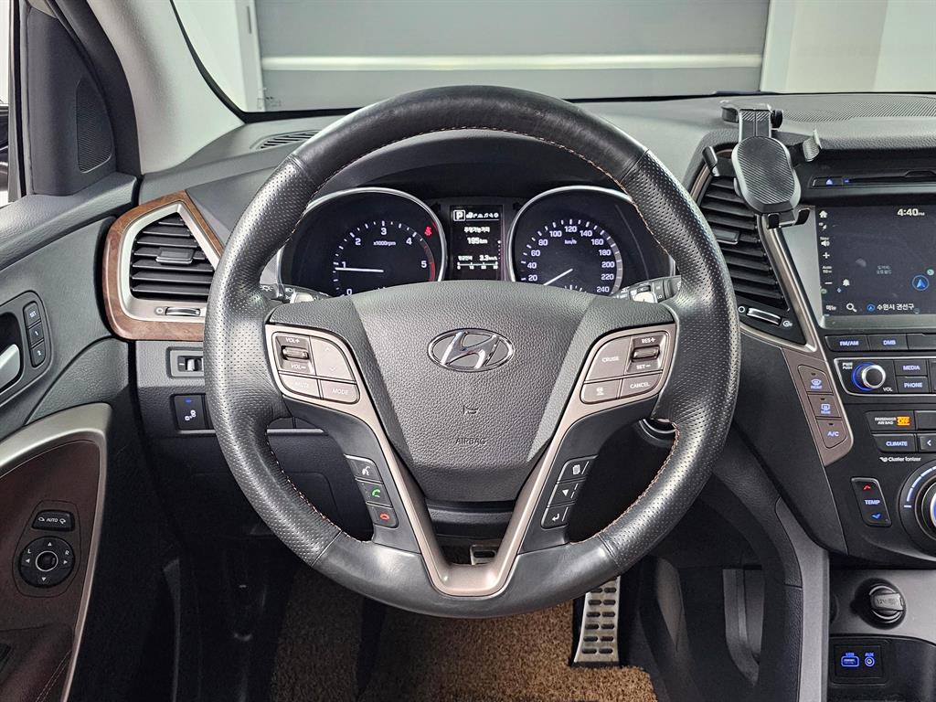 HYUNDAI Santa Fe 2017 the color of pearl - Importación desde Corea - HF Imports Iquique - Foto 13