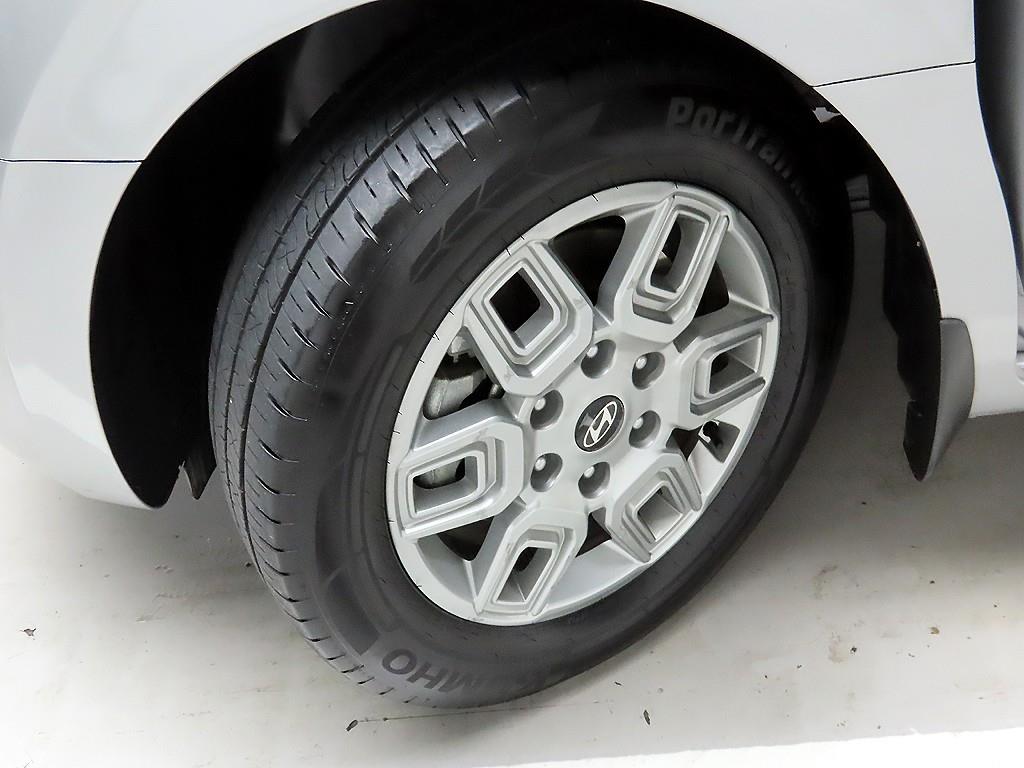 HYUNDAI Staria 2025 Plateado - Importación desde Corea - HF Imports Iquique - Foto 19