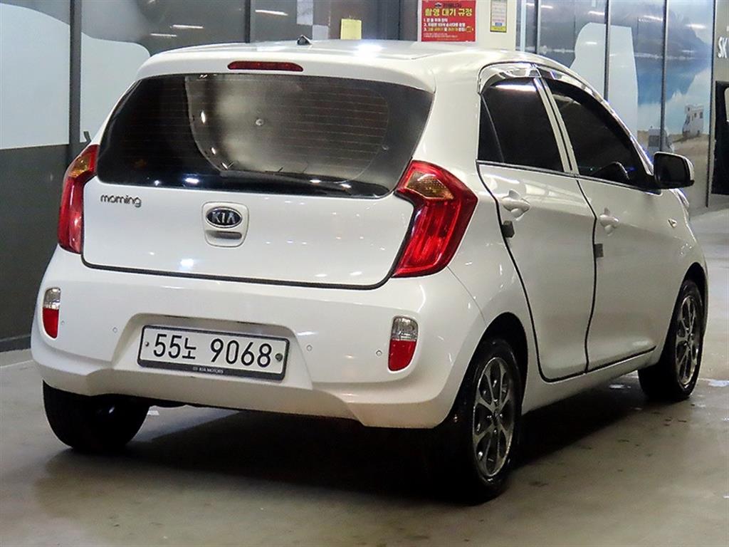 KIA Morning - Vista 4