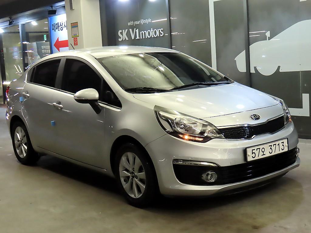 KIA Pride 2017 Plateado - Importación desde Corea - HF Imports Iquique - Foto 1