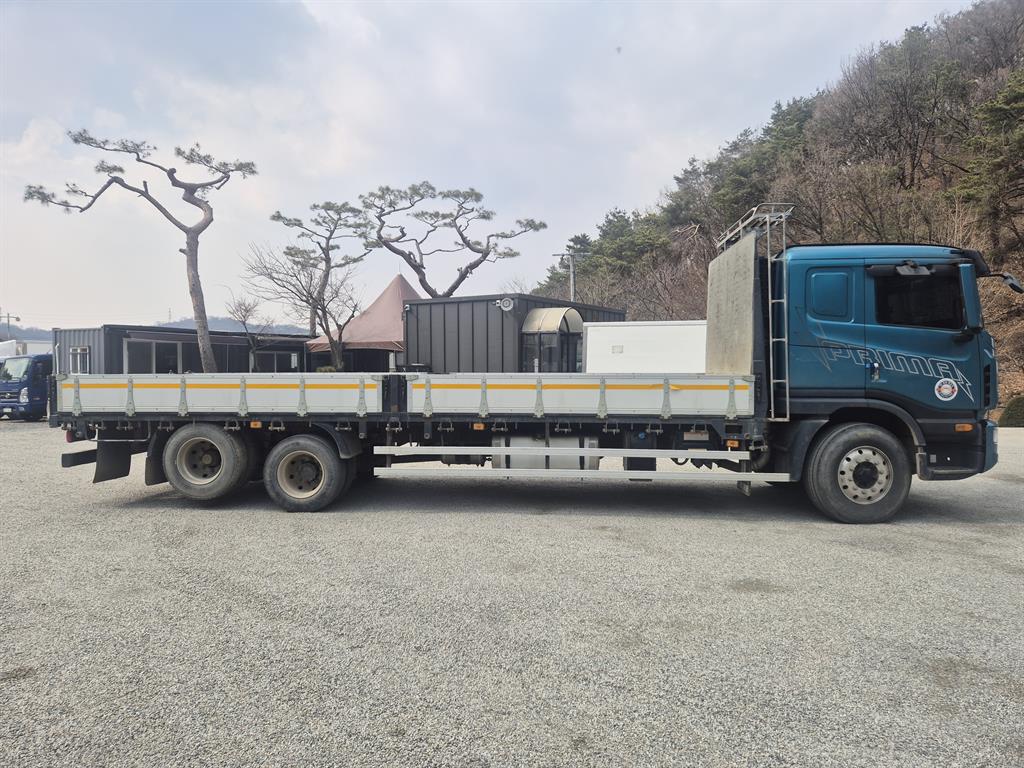 medium and large cargo Cargo - Vista 8