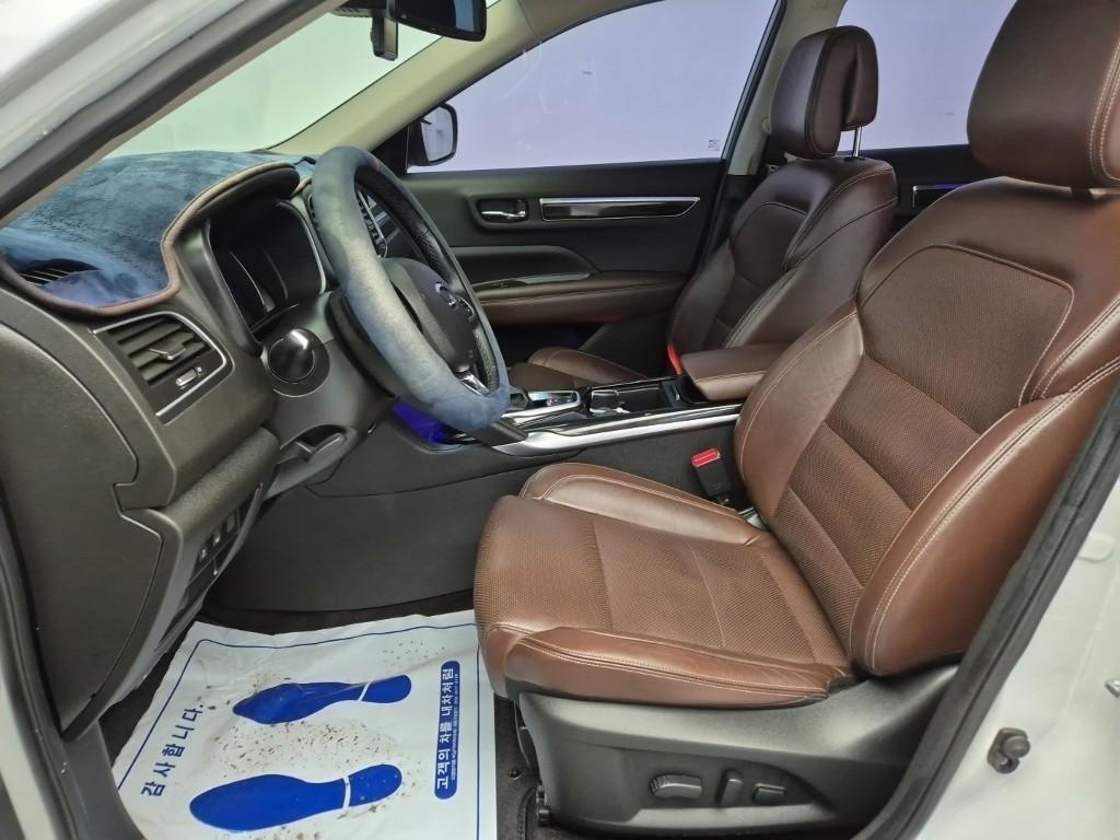 SAMSUNG QM6 - Vista 9