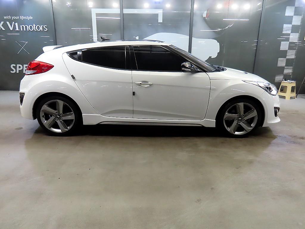 HYUNDAI Veloster - Vista 3