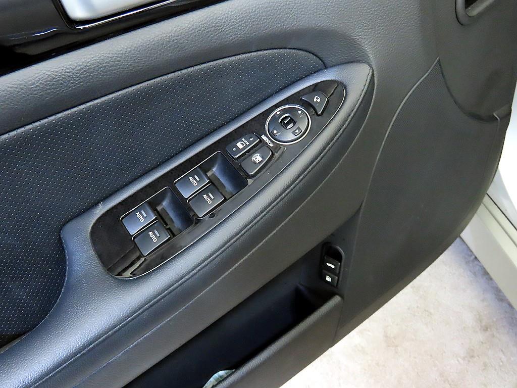 HYUNDAI Genesis 2012 Plateado - Importación desde Corea - HF Imports Iquique - Foto 13