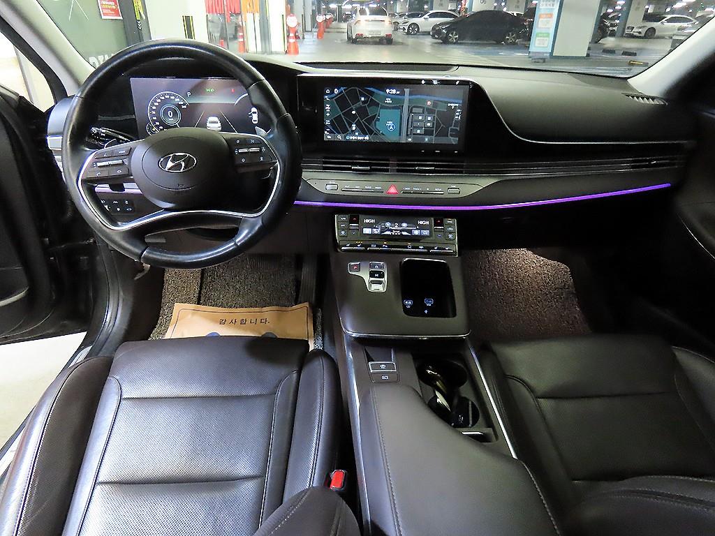 HYUNDAI Grandeur - Vista 10