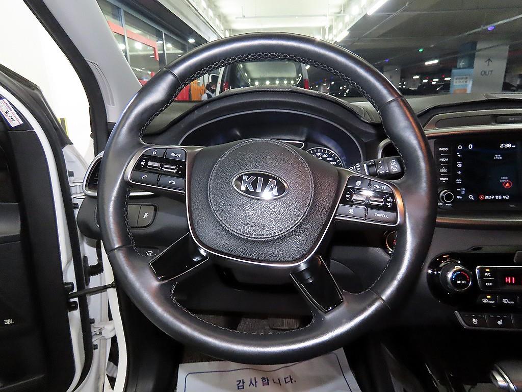 KIA Sorento - Vista 8