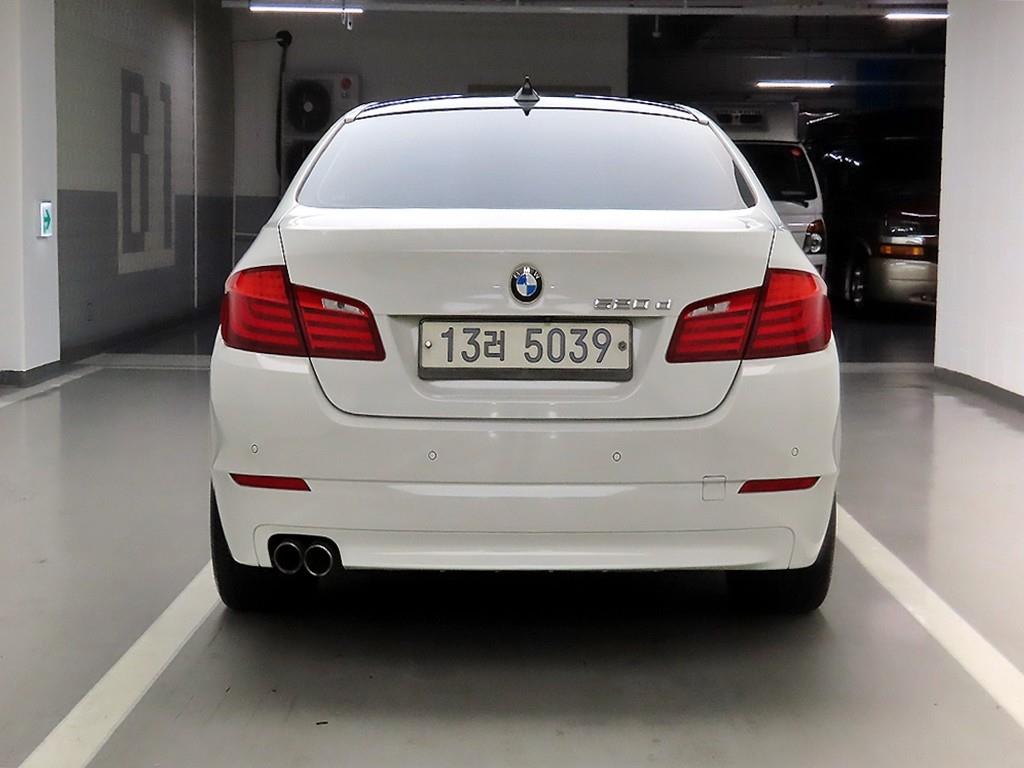BMW 5 Series - Vista 3