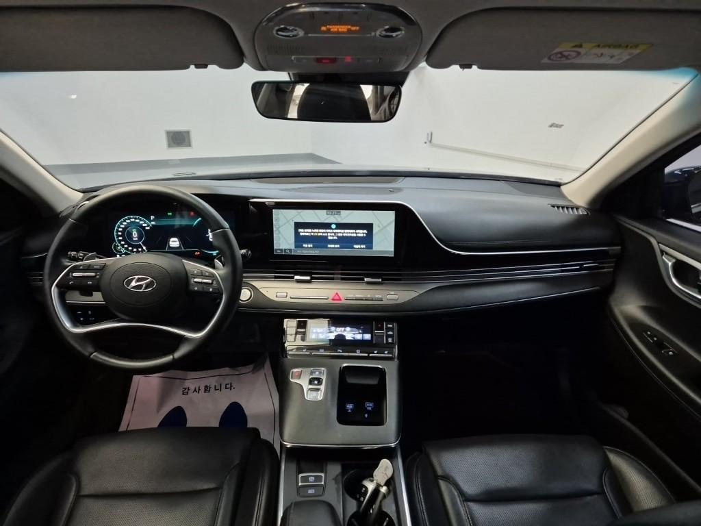 HYUNDAI Grandeur - Vista 7