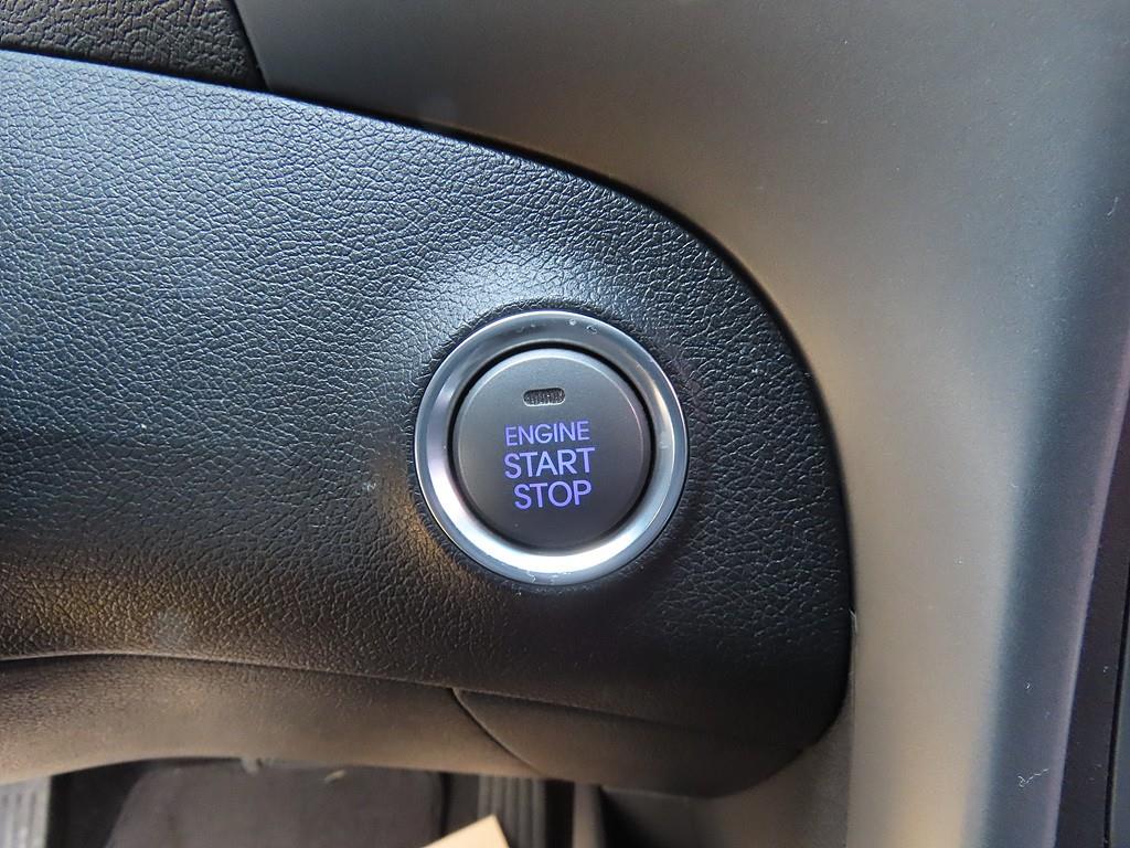 HYUNDAI Avante - Vista 12