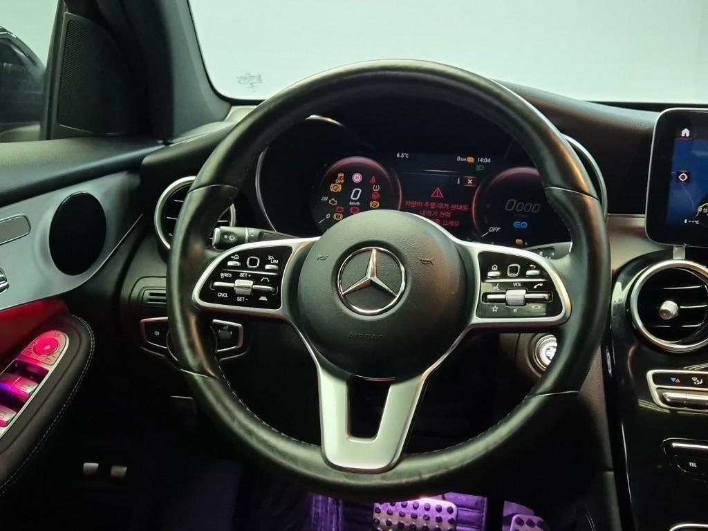 Mercedes Benz GLC Class - Vista 9