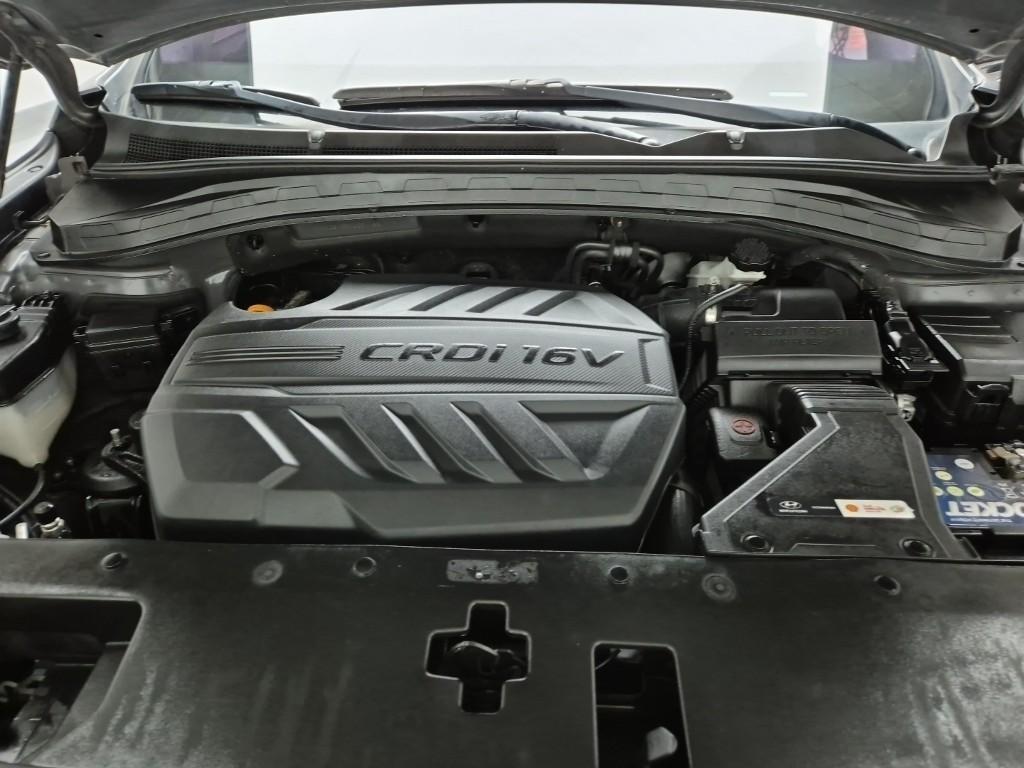 HYUNDAI Santa Fe - Vista 5