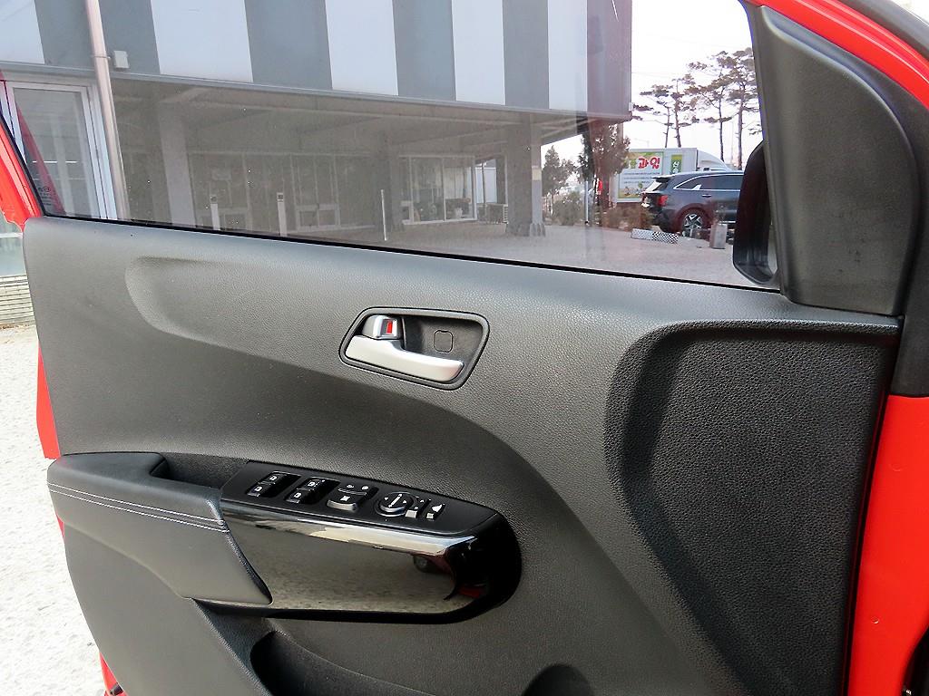 KIA Morning - Vista 11