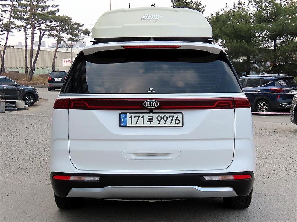 KIA Carnival - Vista 4