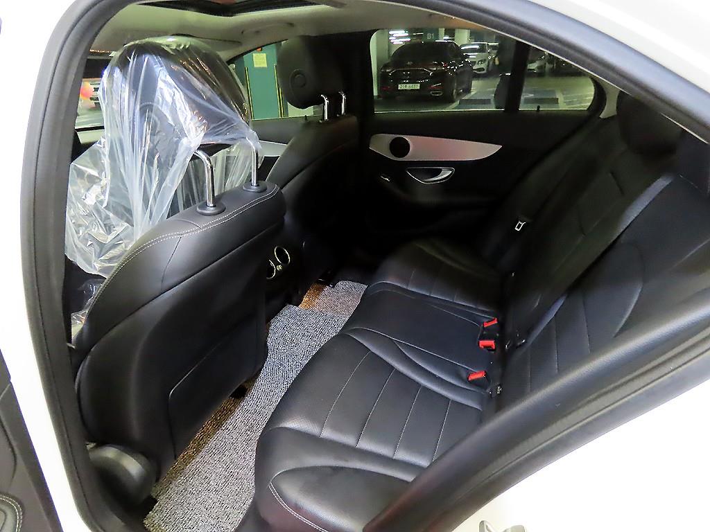 Mercedes Benz C Class - Vista 7