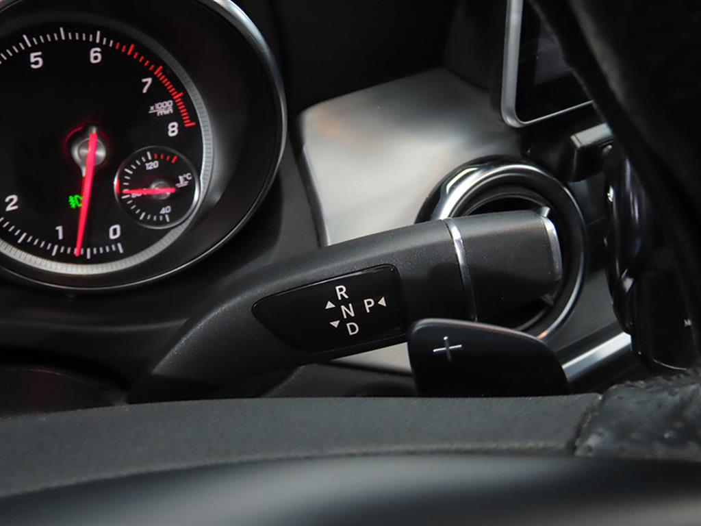 Mercedes Benz GLA Class - Vista 11