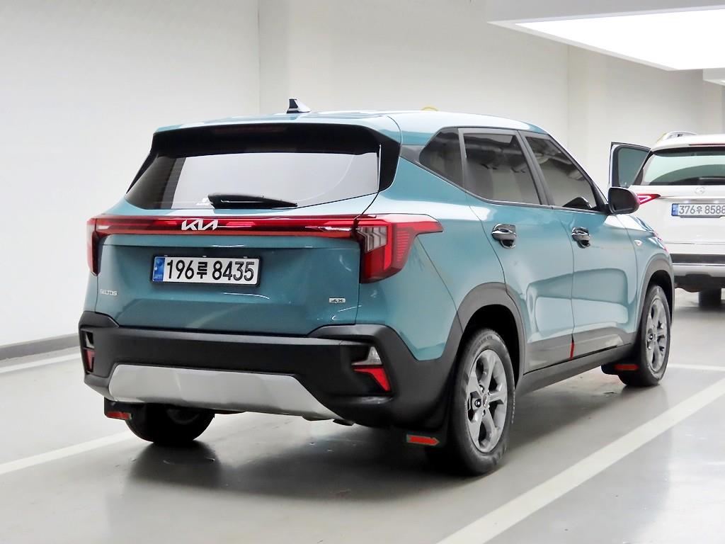 KIA Seltos - Vista 4