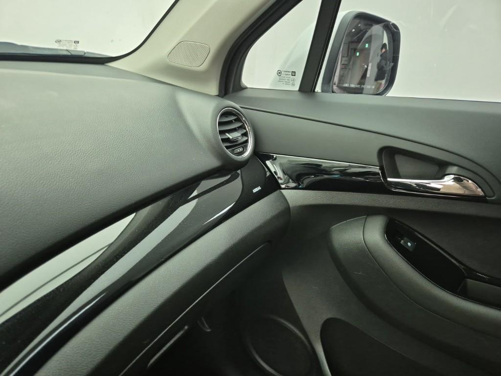 Chevrolet Orlando 2018 Blanco - Importación desde Corea - HF Imports Iquique - Foto 16