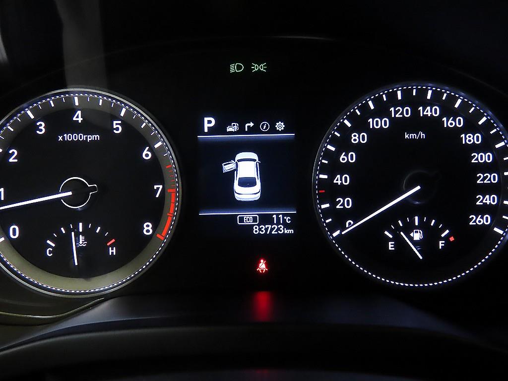 HYUNDAI Grandeur - Vista 9