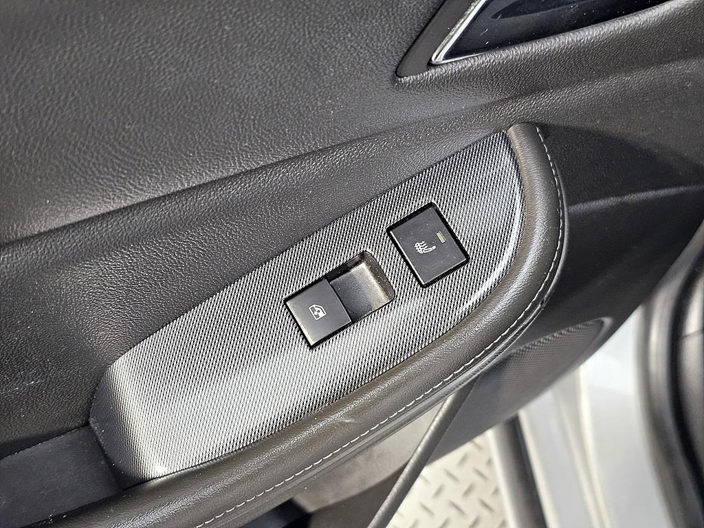 Chevrolet Malibu - Vista 11