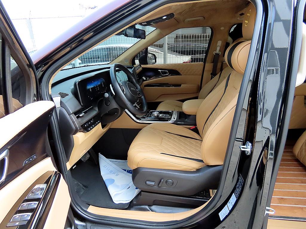 KIA Carnival - Vista 5