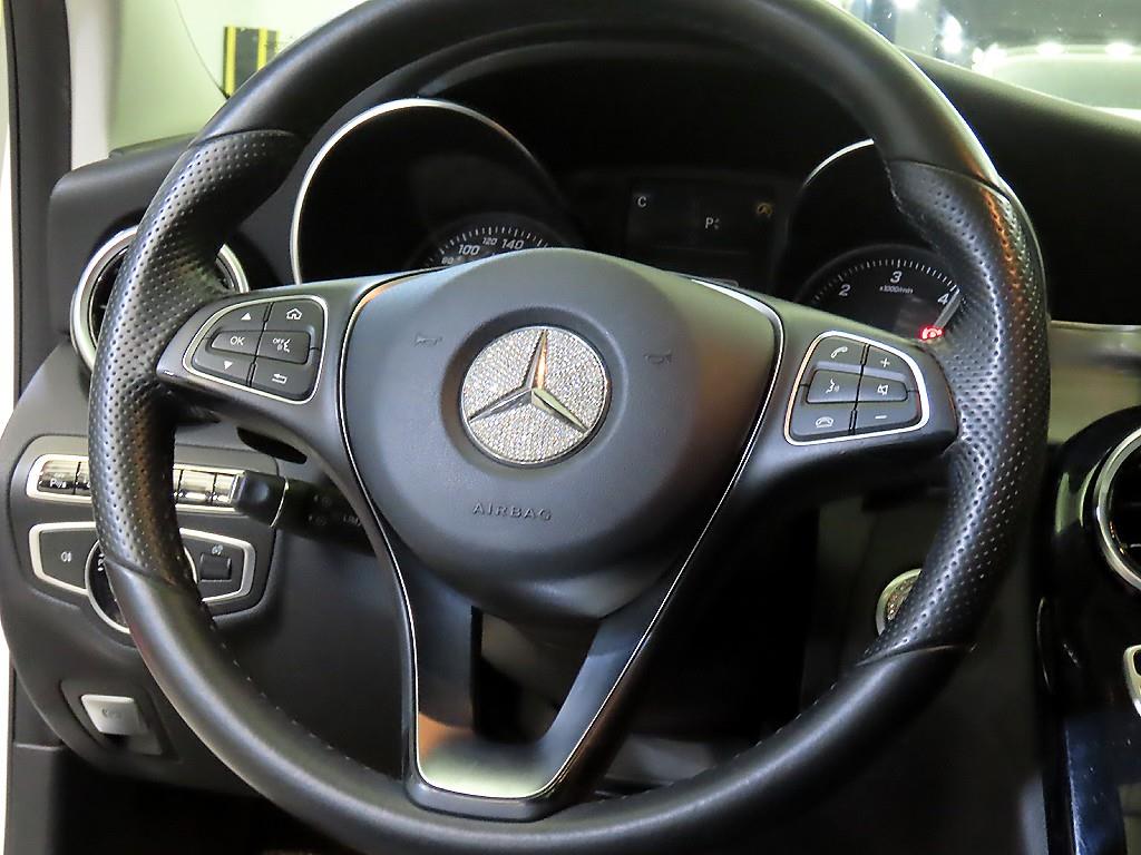 Mercedes Benz C Class - Vista 8