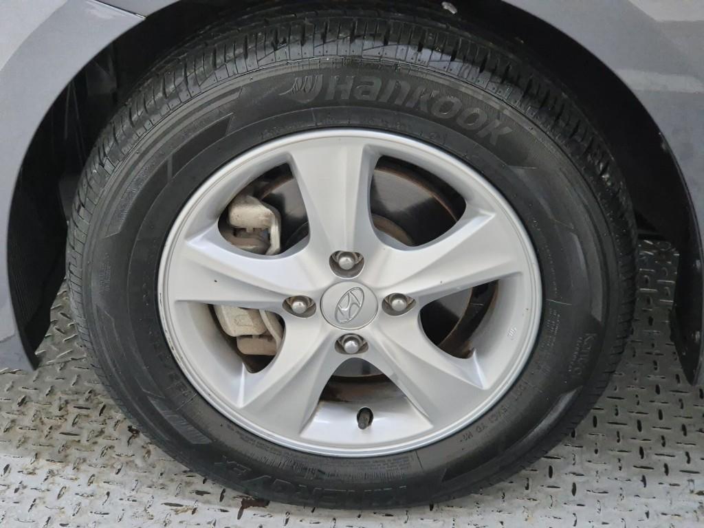 HYUNDAI Accent 2011 Gris - Importación desde Corea - HF Imports Iquique - Foto 19