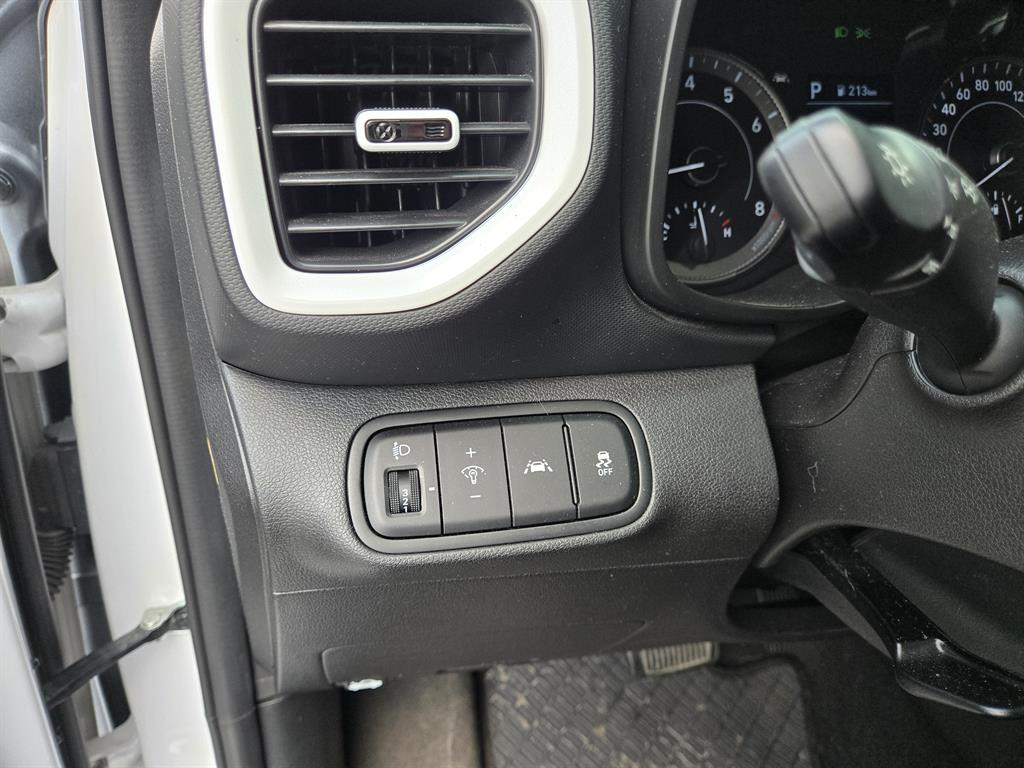 HYUNDAI Venue - Vista 9