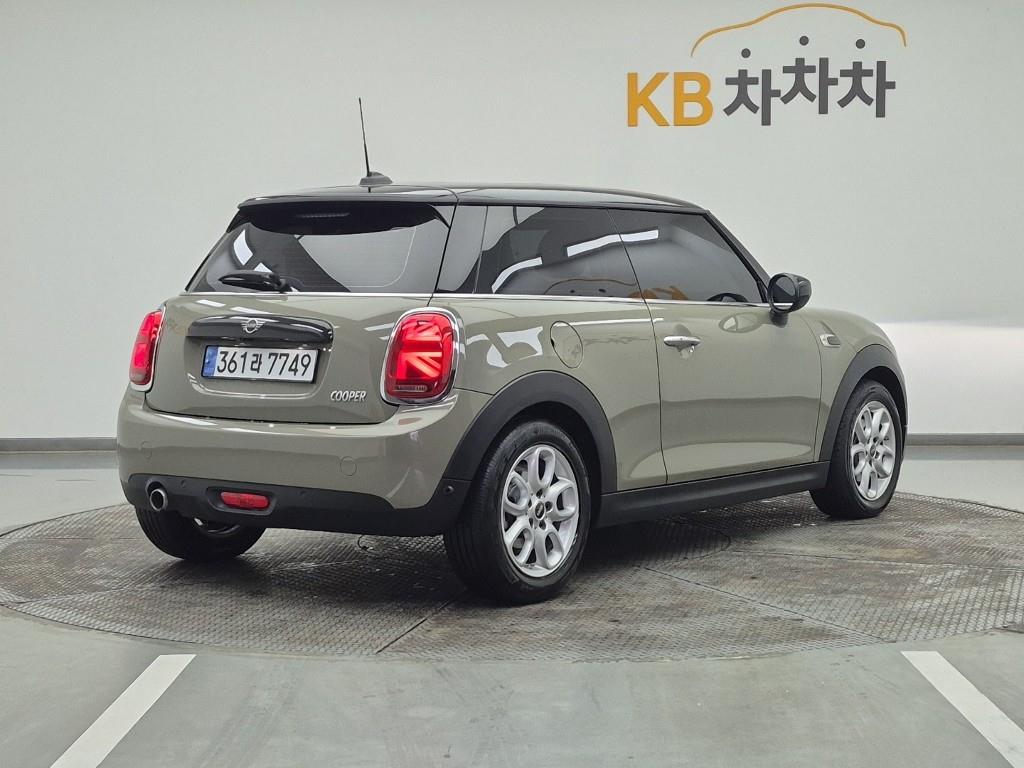 Mini Cooper - Vista 4