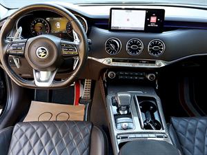 KIA Stinger - Vista 10