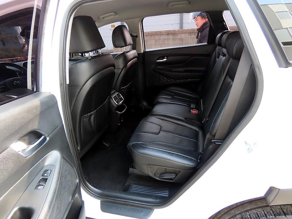 HYUNDAI Santa Fe - Vista 6