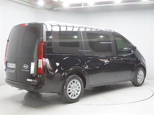 HYUNDAI Staria - Vista 8
