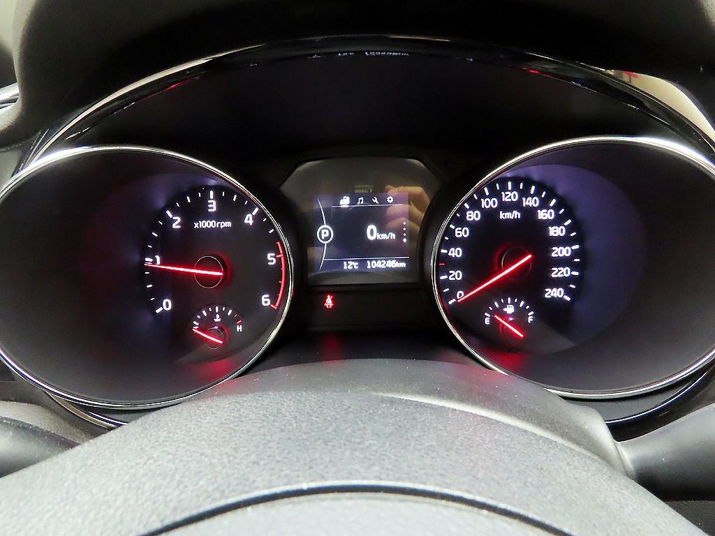 KIA Carnival - Vista 6