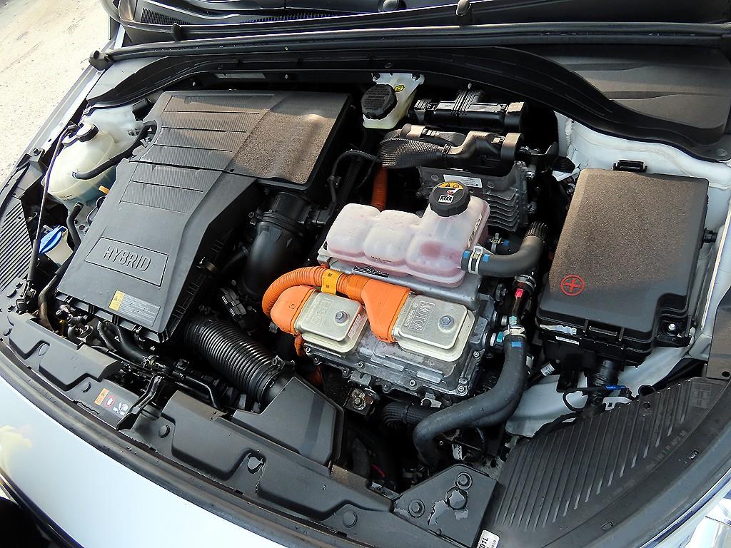 HYUNDAI Ioniq 2020 Blanco - Importación desde Corea - HF Imports Iquique - Foto 19