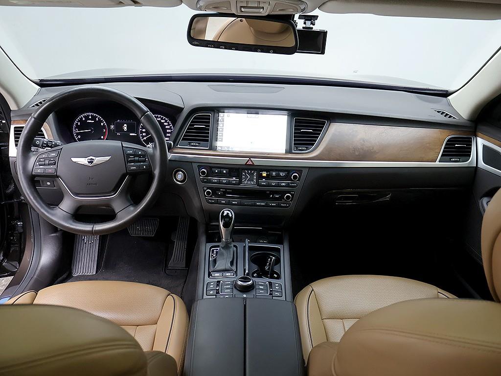 HYUNDAI Genesis - Vista 9