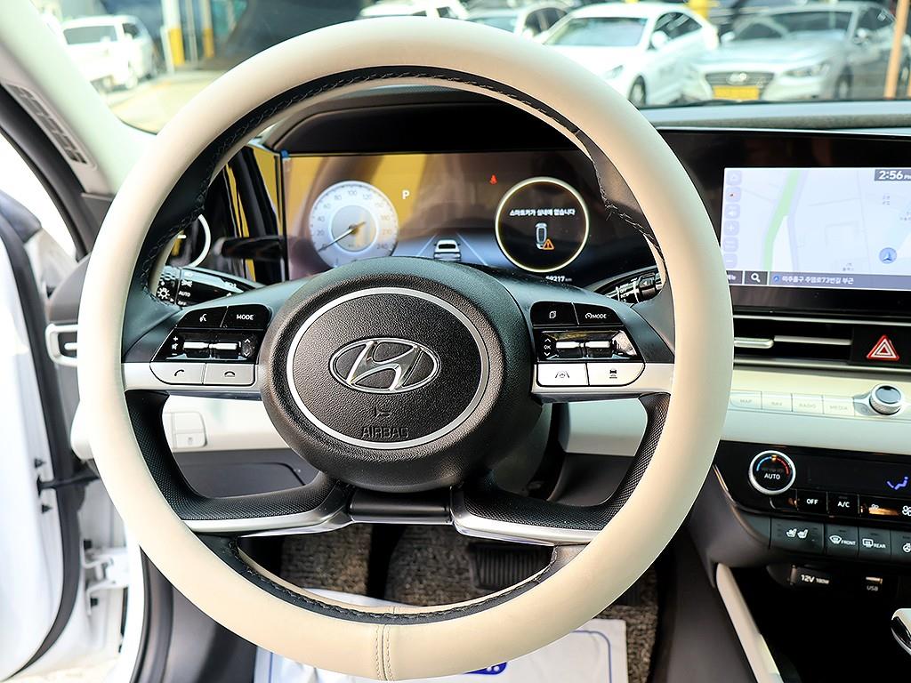 HYUNDAI Avante 2021 Blanco - Importación desde Corea - HF Imports Iquique - Foto 8