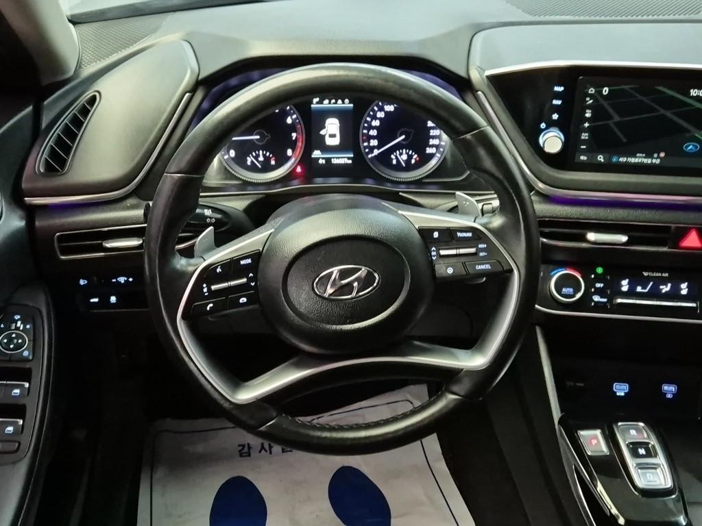 HYUNDAI Sonata - Vista 9