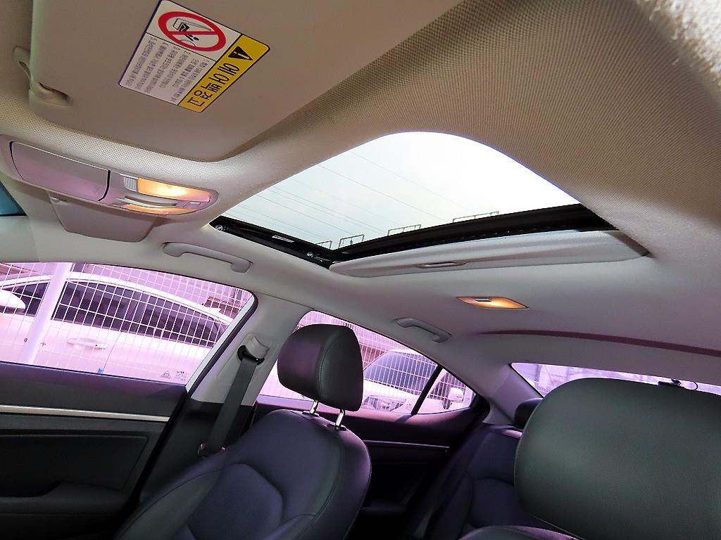 HYUNDAI Avante 2016 Blanco - Importación desde Corea - HF Imports Iquique - Foto 18