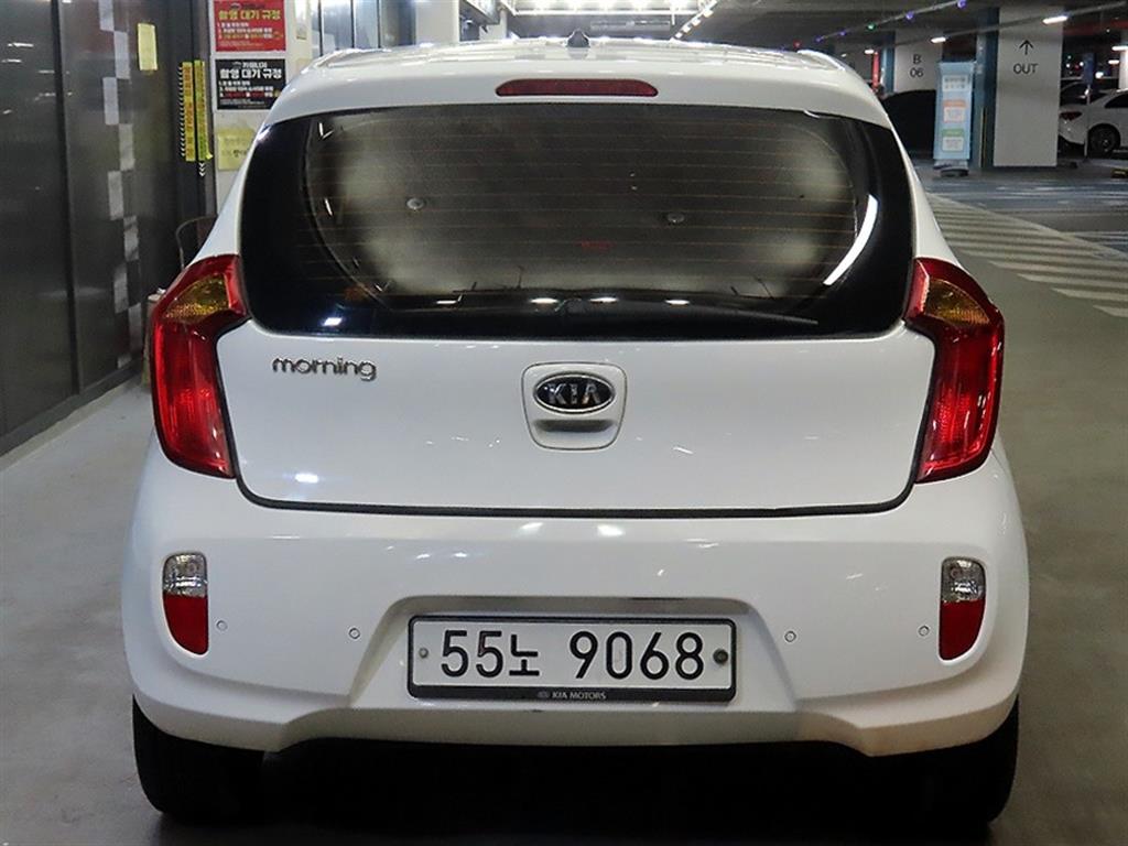 KIA Morning - Vista 5