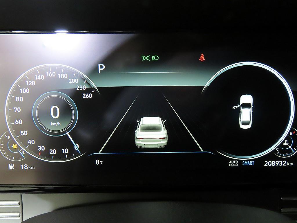 HYUNDAI Grandeur - Vista 9