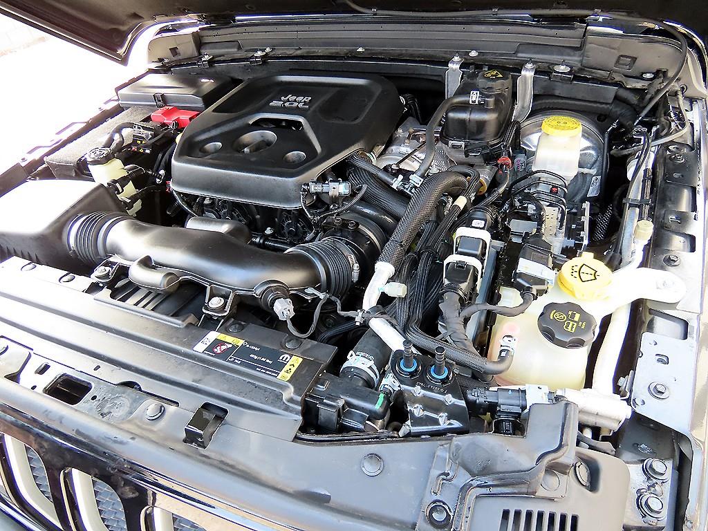 Jeep Wrangler 2021 Negro - Importación desde Corea - HF Imports Iquique - Foto 18