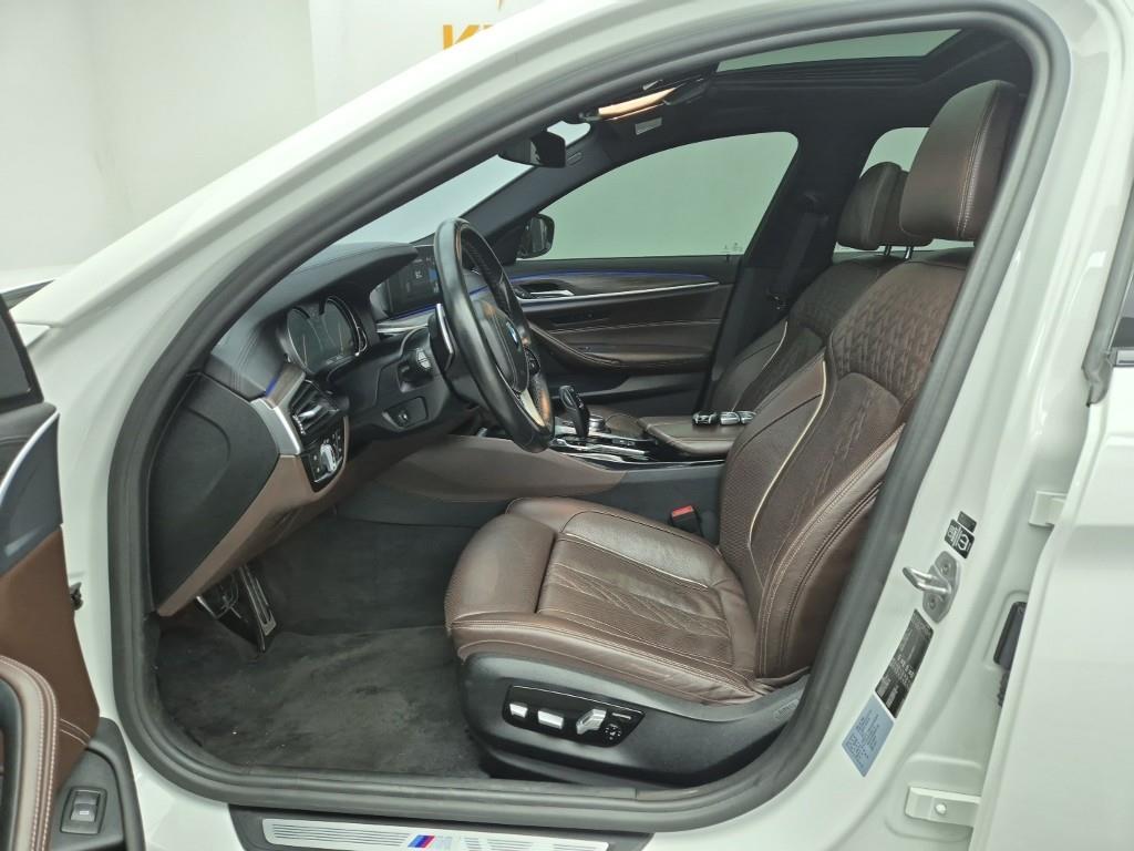 BMW 5 Series - Vista 11