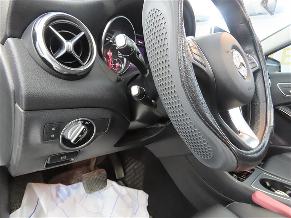 Mercedes Benz GLA Class 2019 Negro - Importación desde Corea - HF Imports Iquique - Foto 14