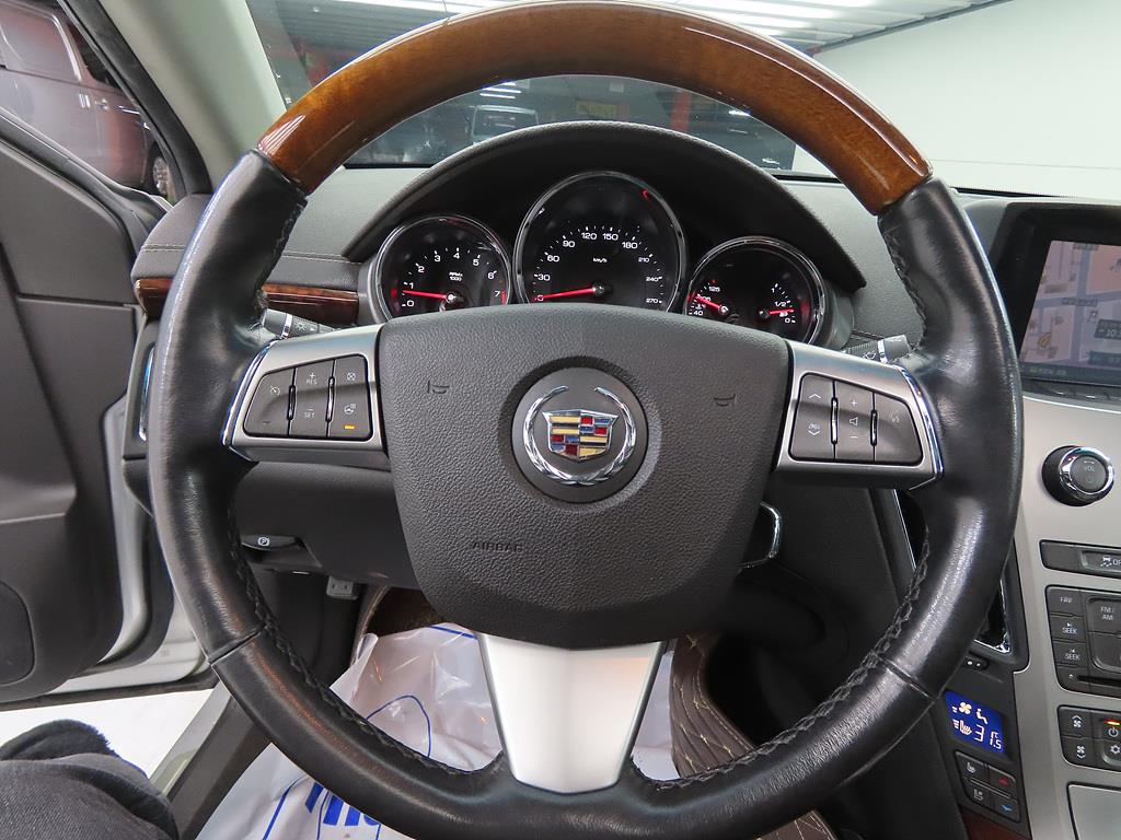 Cadillac CTS - Vista 8