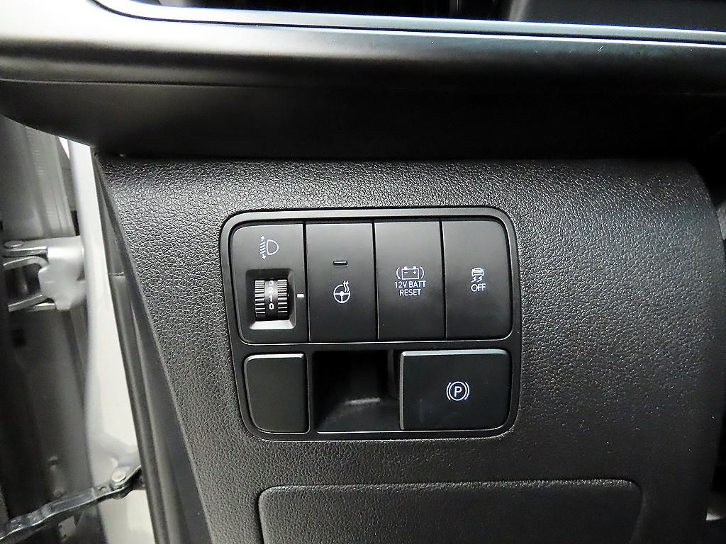 HYUNDAI Staria - Vista 12