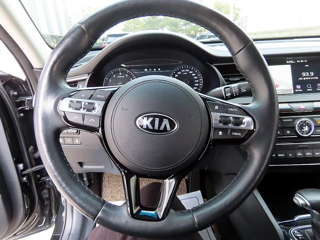 KIA K7 - Vista 8