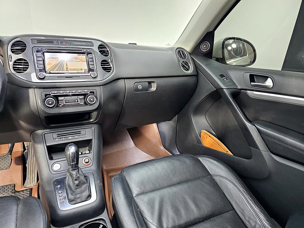 Volkswagen Tiguan - Vista 10