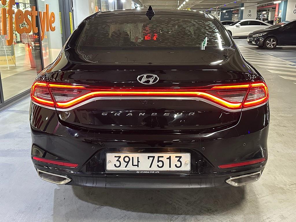 HYUNDAI Grandeur - Vista 5